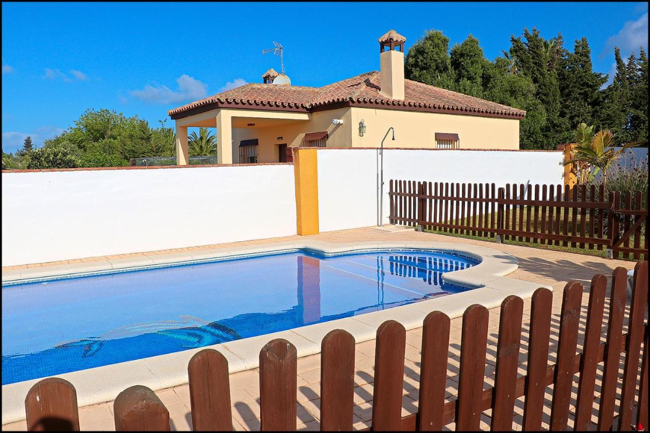 Chalet Con Piscina Privada Конил-де-ла-Фронтера Екстериор снимка