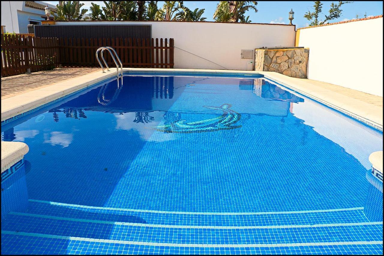 Chalet Con Piscina Privada Конил-де-ла-Фронтера Екстериор снимка